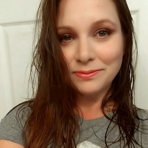 Meet your Posher, Desiree